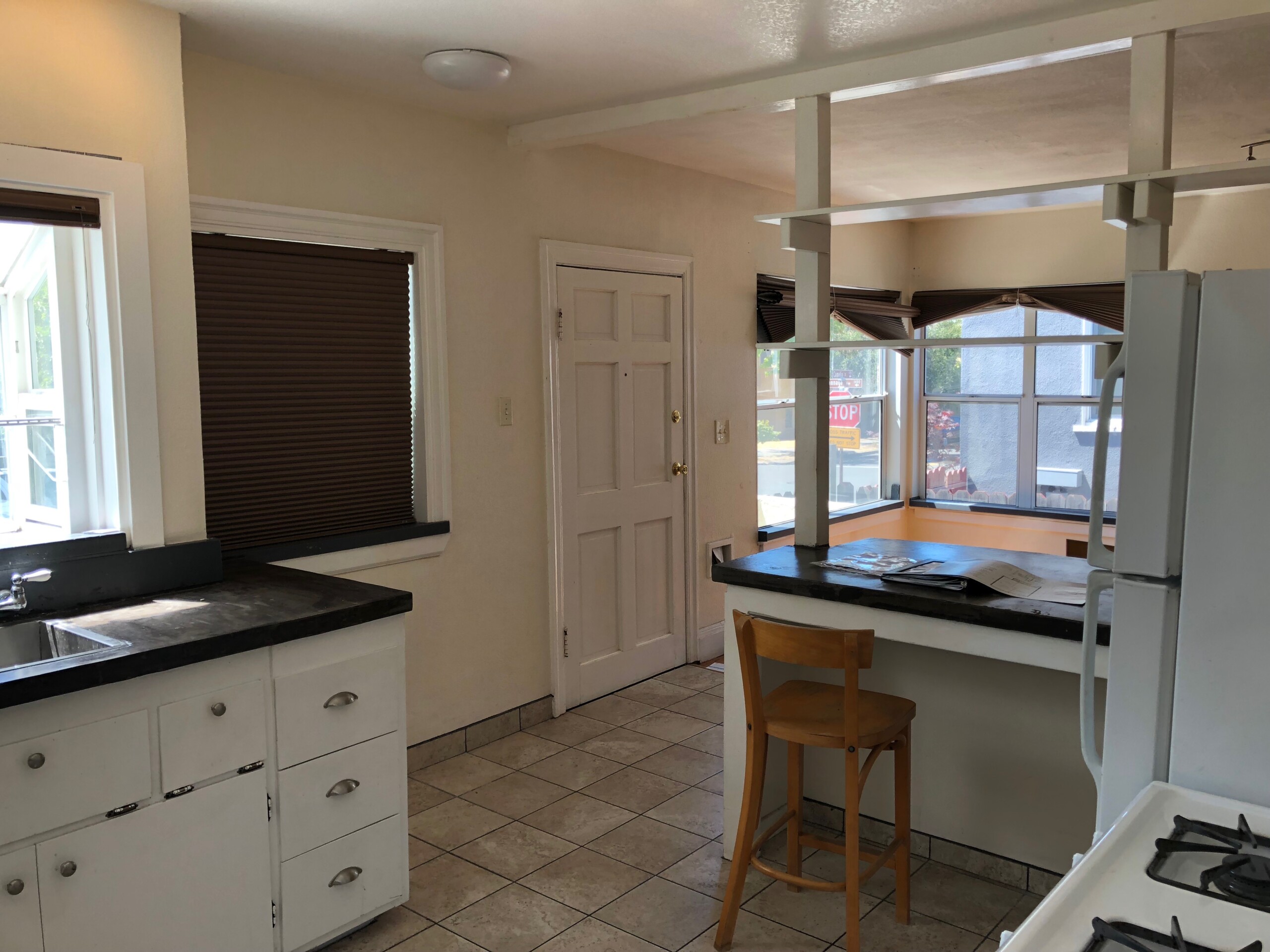 (13) KITCHEN LOOKING OUT BEFORE