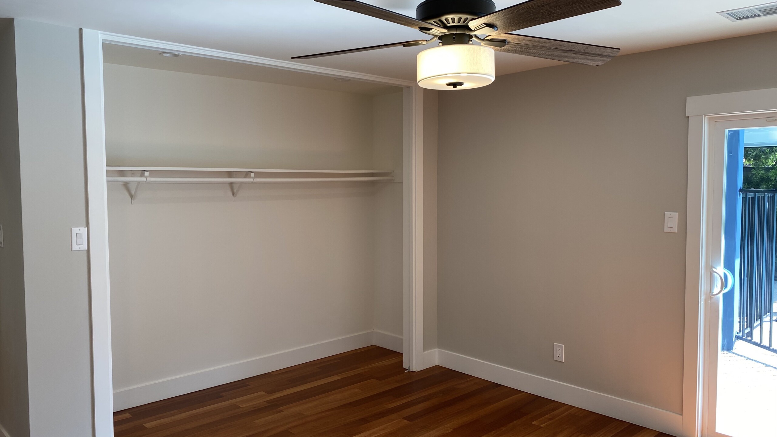 23 - Hall Bedroom 2(1)