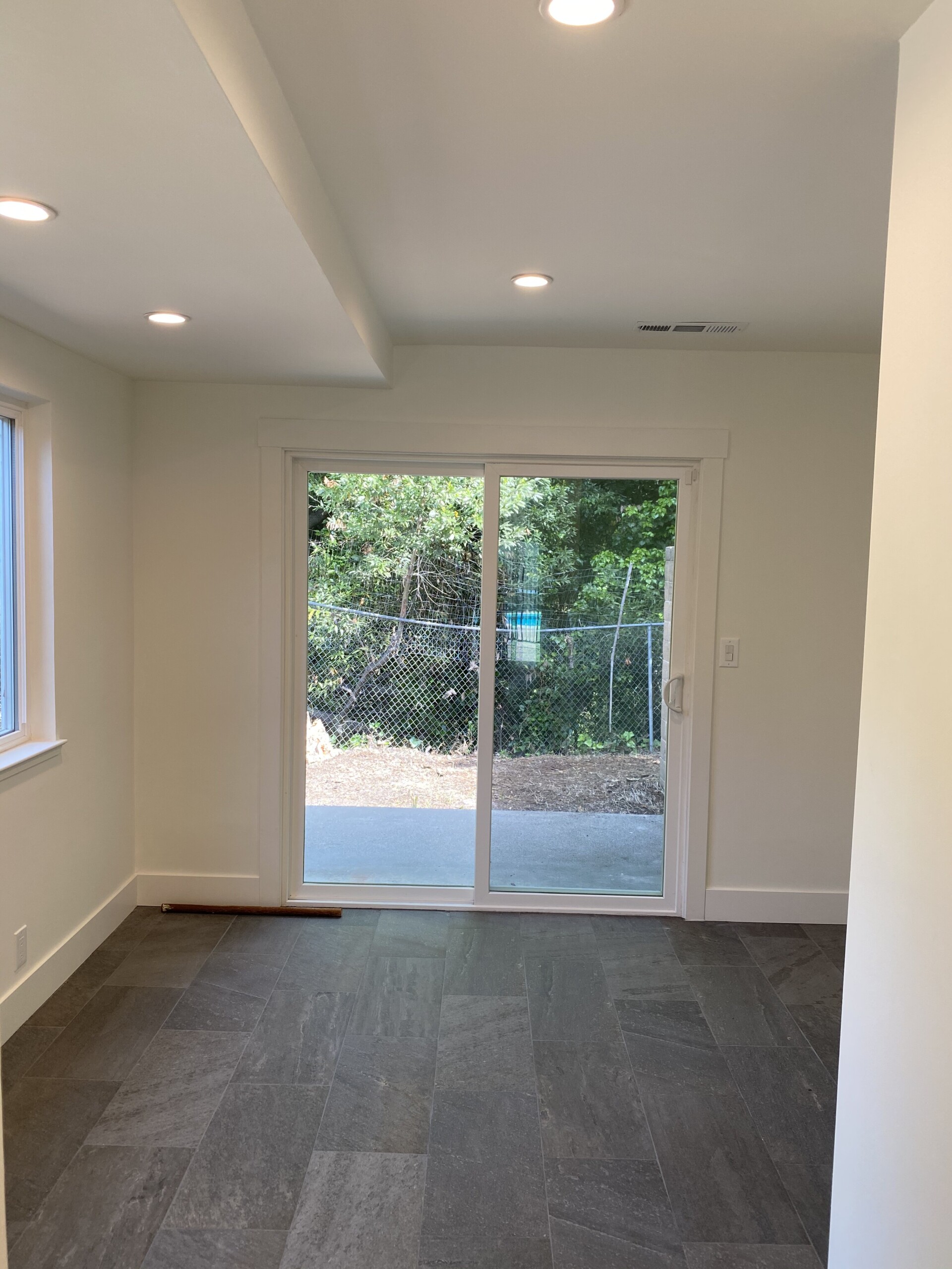 25 - Laundry Room Entryway