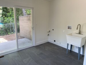 26 - Laundry Room(1)